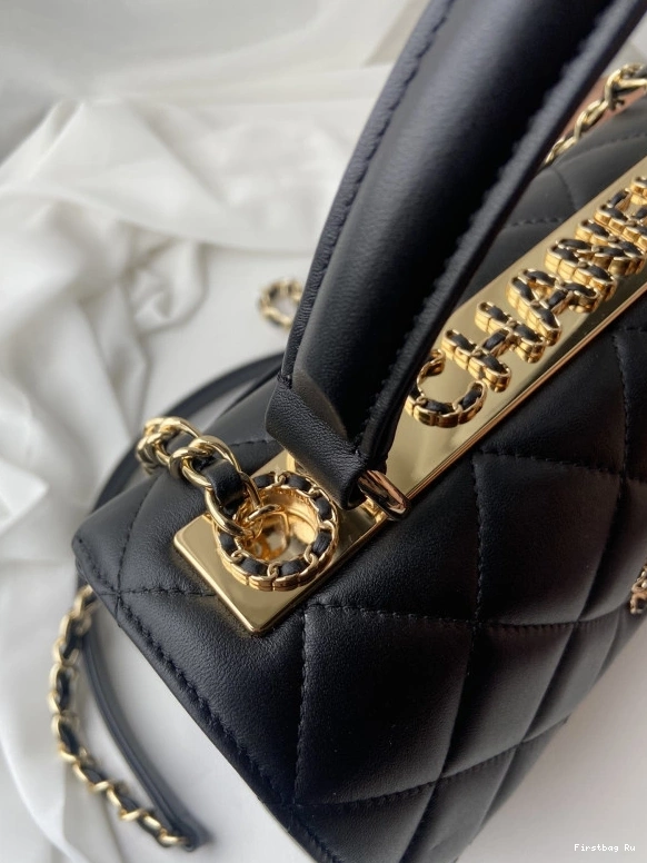 First Bag Ru trendy CHANEL -25CM CC 0713